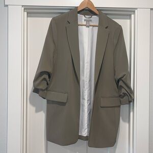H&M ruched sleeve oversized blazer
